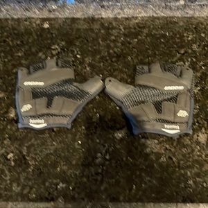 Garneau Biking Gloves. Excellent condition!